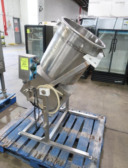 Leland Southwest vacuum tumbler, missing lid