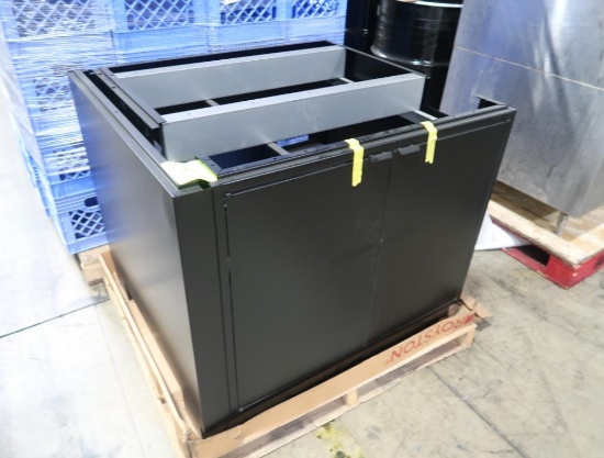 Royston steel cabinet, missing top