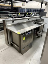 STAINLESS STEEL TABLE