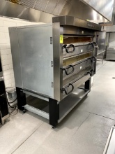 PIZZA MASTER 3 DECK OVEN WITH ACCESSORIES