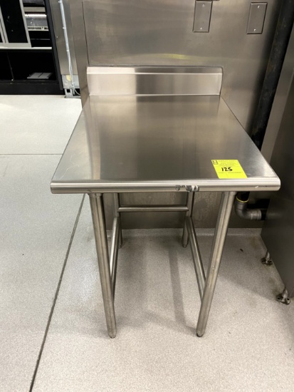 STAINLESS STEEL TABLE