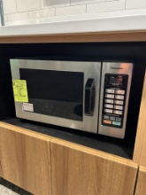 2017 PANASONIC COMMERCIAL MICROWAVE
