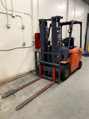 Octane 50 Electric Pallet Jack With Low Hours
