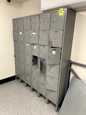 36 Doors Of Metal Employee Lockers