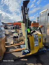 YALE WALKIE STACKER