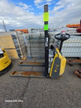 YALE ELECTRIC PALLET JACK