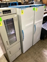 ACCUCOLD MEDICAL FRIDGE