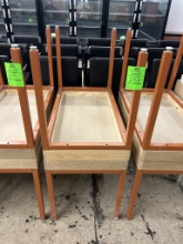 WOOD TABLE DISPLAY WITH METAL BASE