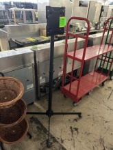 ADJUSTABLE HEIGHT MOBILE TV STAND