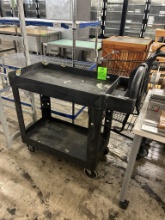 RUBBERMAID UTILITY CART
