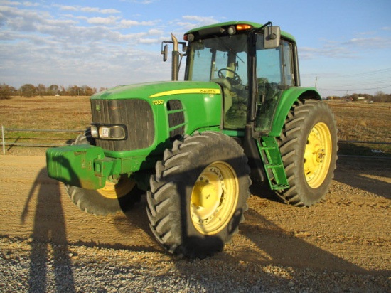 John Deere 7330 MFWD Tractor