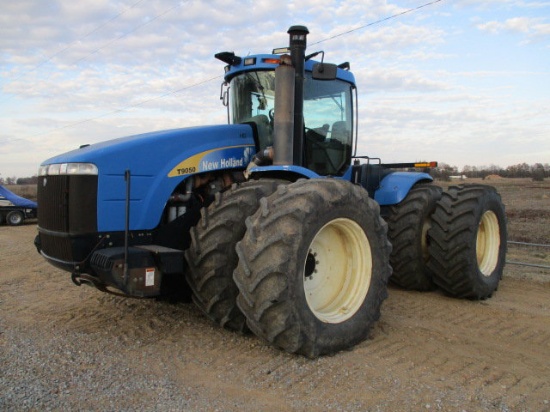 New Holland T9050 Tractor