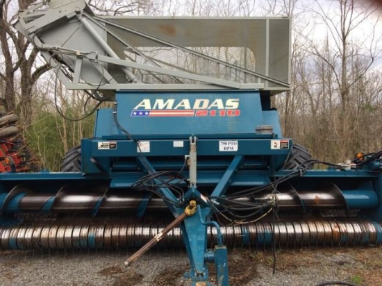 2013 Amadas 2110 Peanut Combine