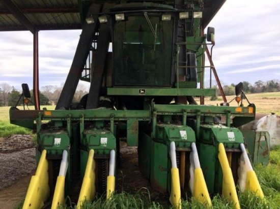 John Deere 9965 Cotton Picker