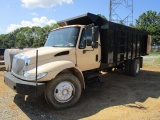 International 4200 Dump Debris Truck