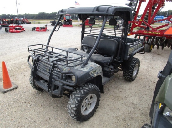 John Deere Gator 825I