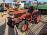 Kubota 3010 HST Tractor