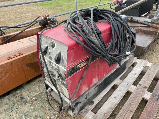 Lincoln Ranger 8 Welder/Generator