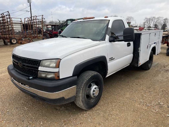 2006 Chevy 3500 Service Truck