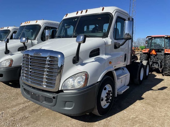 2012 Freightliner Cascadia Truck Tractor