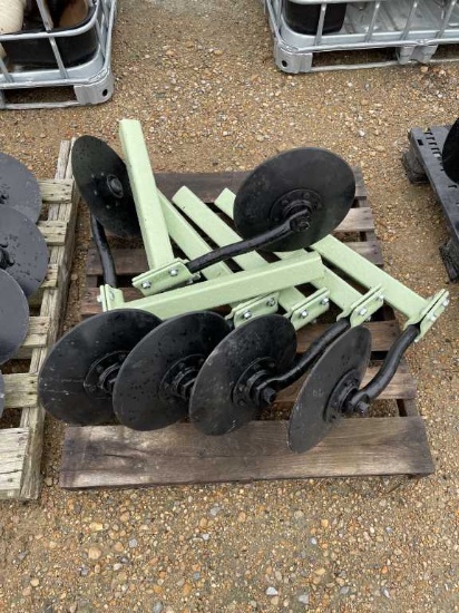 (6) Orthman Disk Blades and Brackets