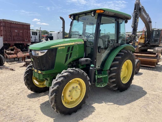 2016 John Deere 5055E Tractor
