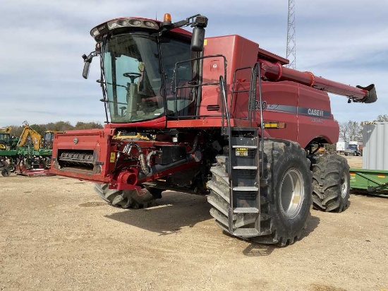 2013 Case IH 8230 Combine