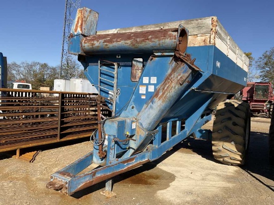 Kinze 640 Grain Cart