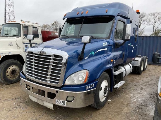 2013 Freightliner Truck Tractor