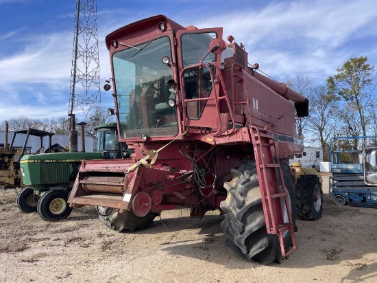 Salvage International 1480 Combine
