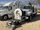 Salvage 2006 International 7400 Vacuum Truck