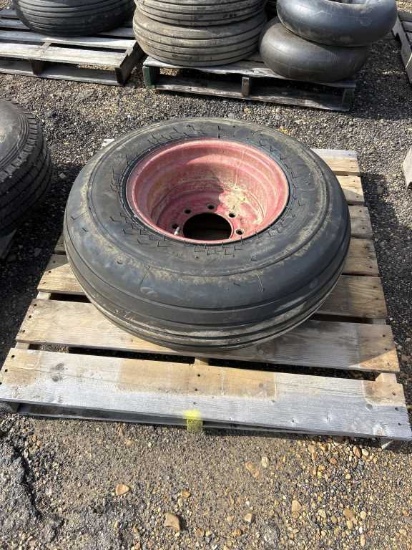 12.5-16L Tire and Rim