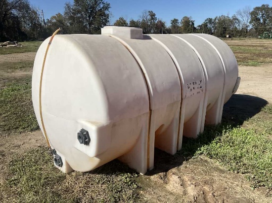 1600 Gallon Poly Tank
