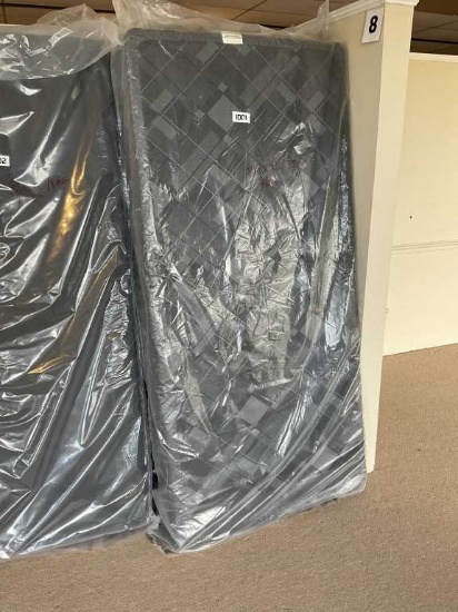 Reg Twin XL box spring