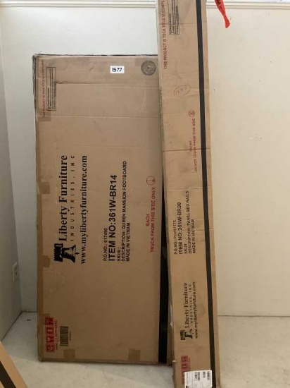 Queen footboard w/rails
