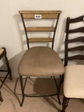 Bar stool