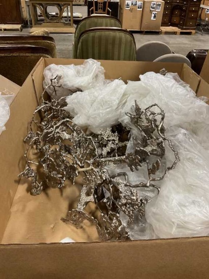 Pallet of 3 bonsai decor