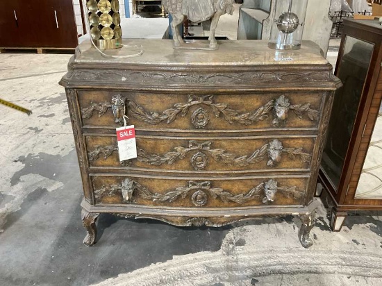 Dresser