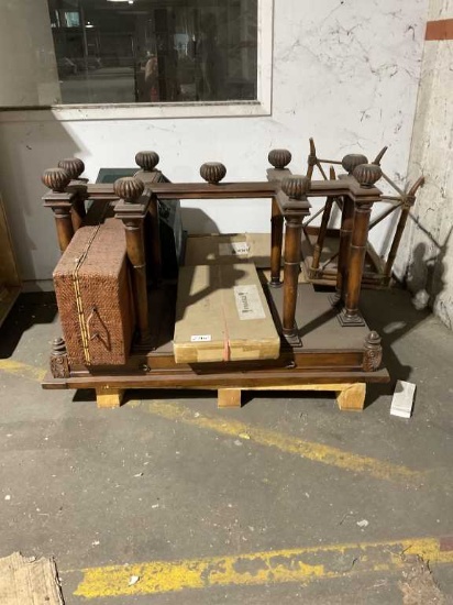 Pallet of misc