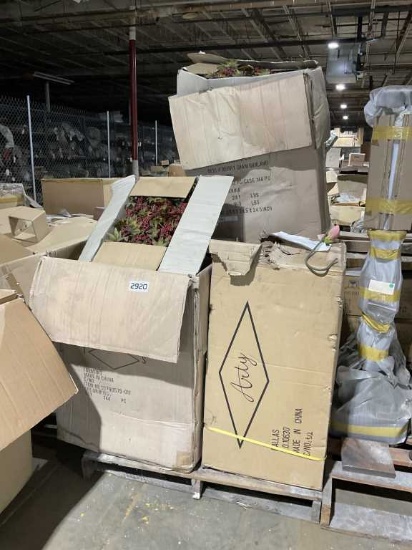 Pallet of decor
