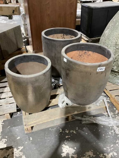 (3) Planters