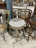 Bar stool