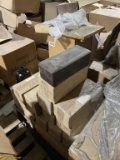 Pallet of misc decor