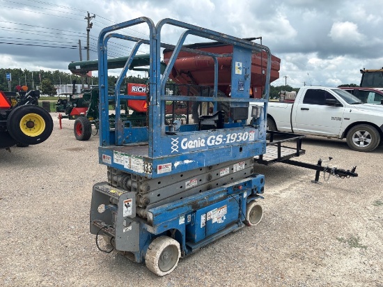 Genie GS1930 Scissor Lift-GREENWOOD, MS