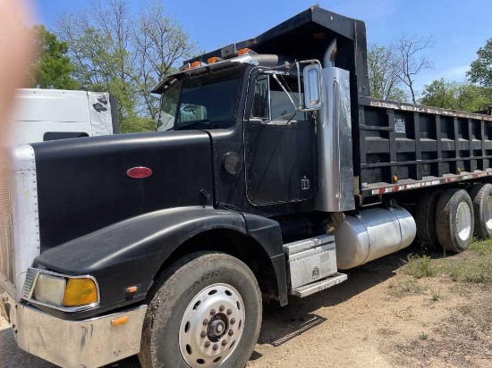 1992 Peterbilt T/A Dump Truck