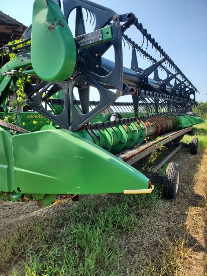 2010 John Deere 630f Header