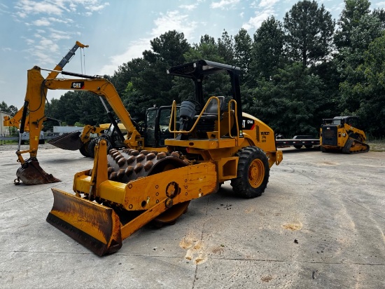Caterpillar Cp44 Compactor - Gainesville, Ga