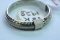 18KT GOLD BAND ENSCRIBED 1928 4.5 GTW, SIZE 9 1/4