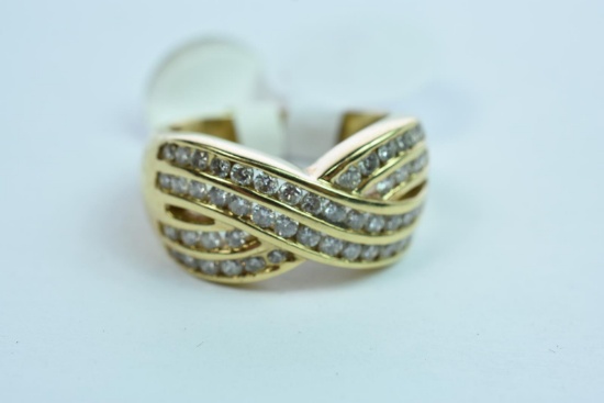 14KT GOLD & DIAMOND RING 8 GTW, $1895.00 RETAIL VALUE , SIZE  6 1/4