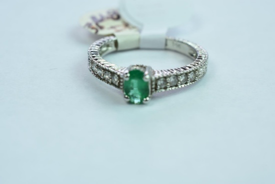 14 KT DIAMOND & EMERALD RING .14 CT DIAMOND TW, 3 GTW, $899.00 RETAIL VALUE ,SIZE 6 1/2